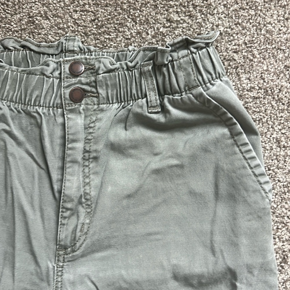 Universal Thread | Women’s Paperbag Pants size 8